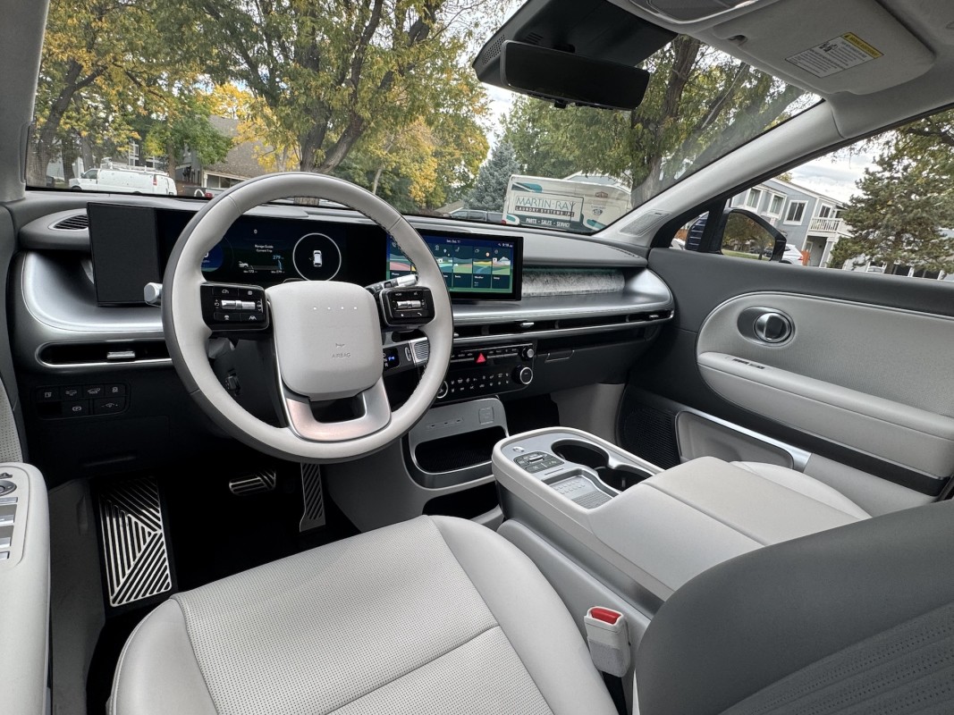 Интерьер Hyundai Ioniq 9