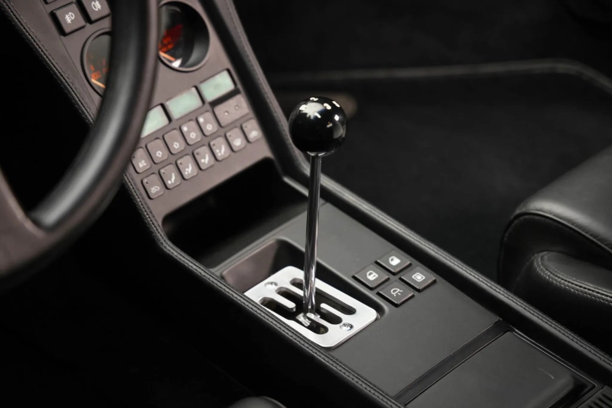 فيراري 348 TB من عام 1993 في حالة ممتازة