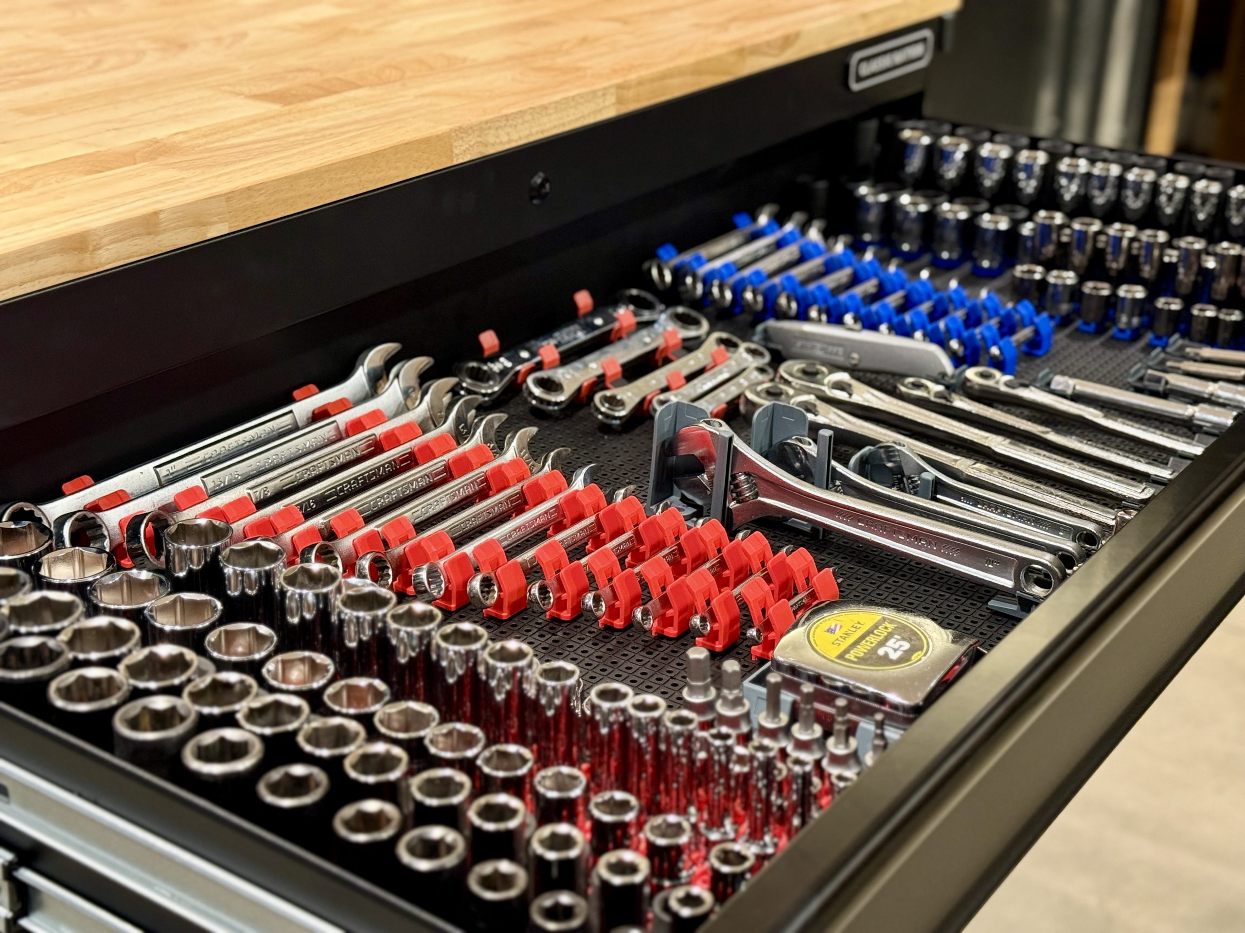 Organisez votre boîte à outils comme un pro : 6 astuces incontournables
