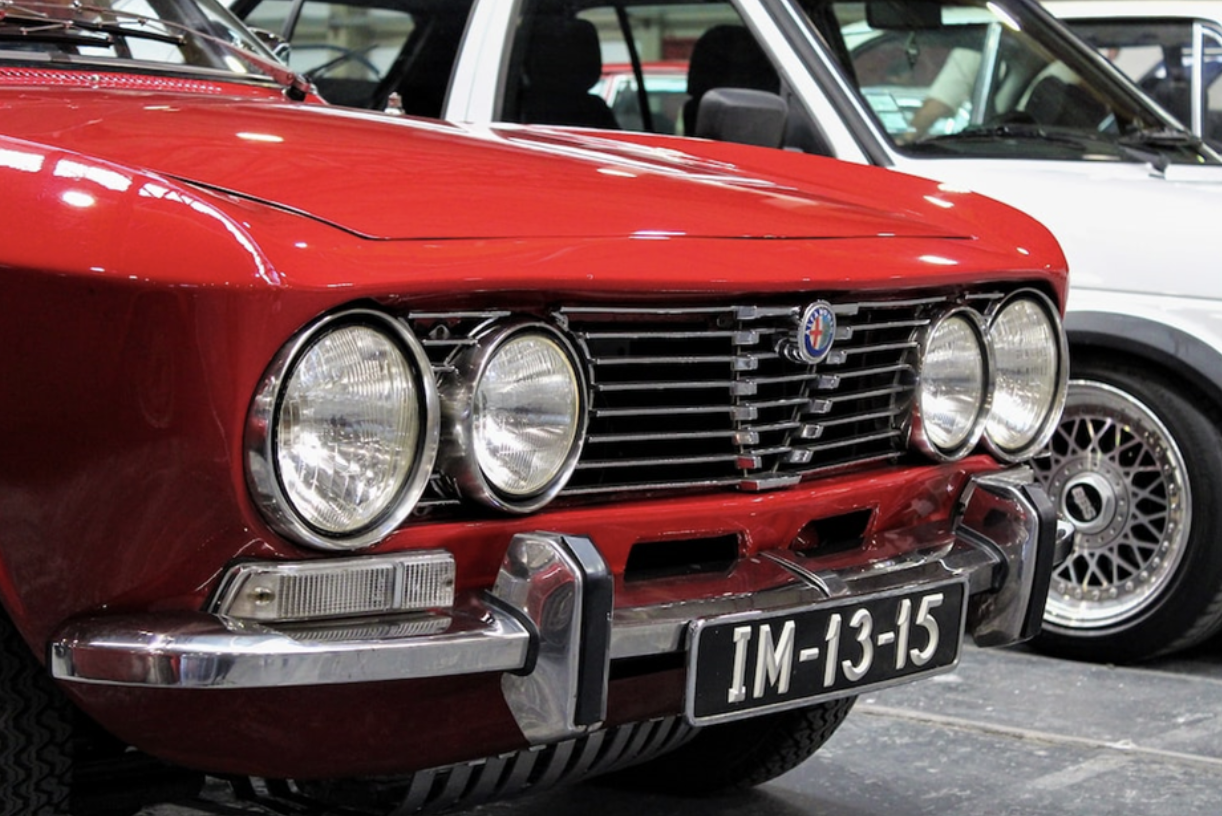 Peut-on installer une tente de toit sur une voiture classique ?