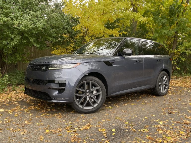 Range Rover Sport PHEV 2025 : l’électrique qui rugit