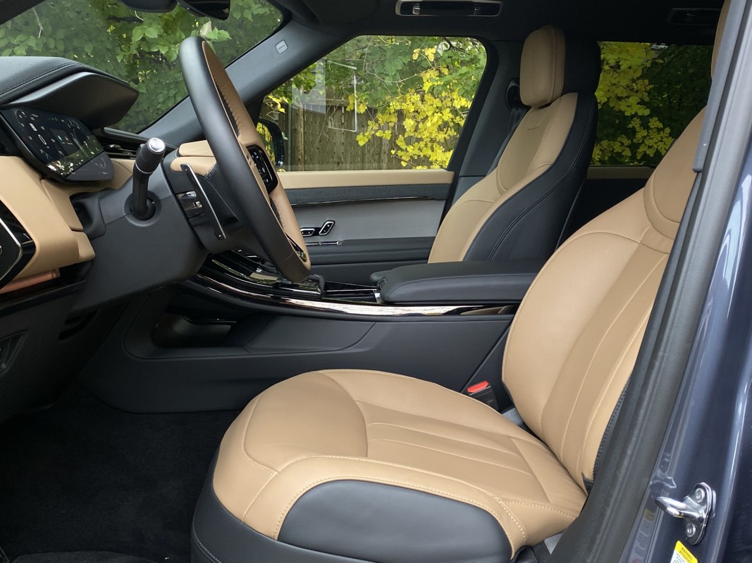 Technologia wewnętrzna Range Rover Sport