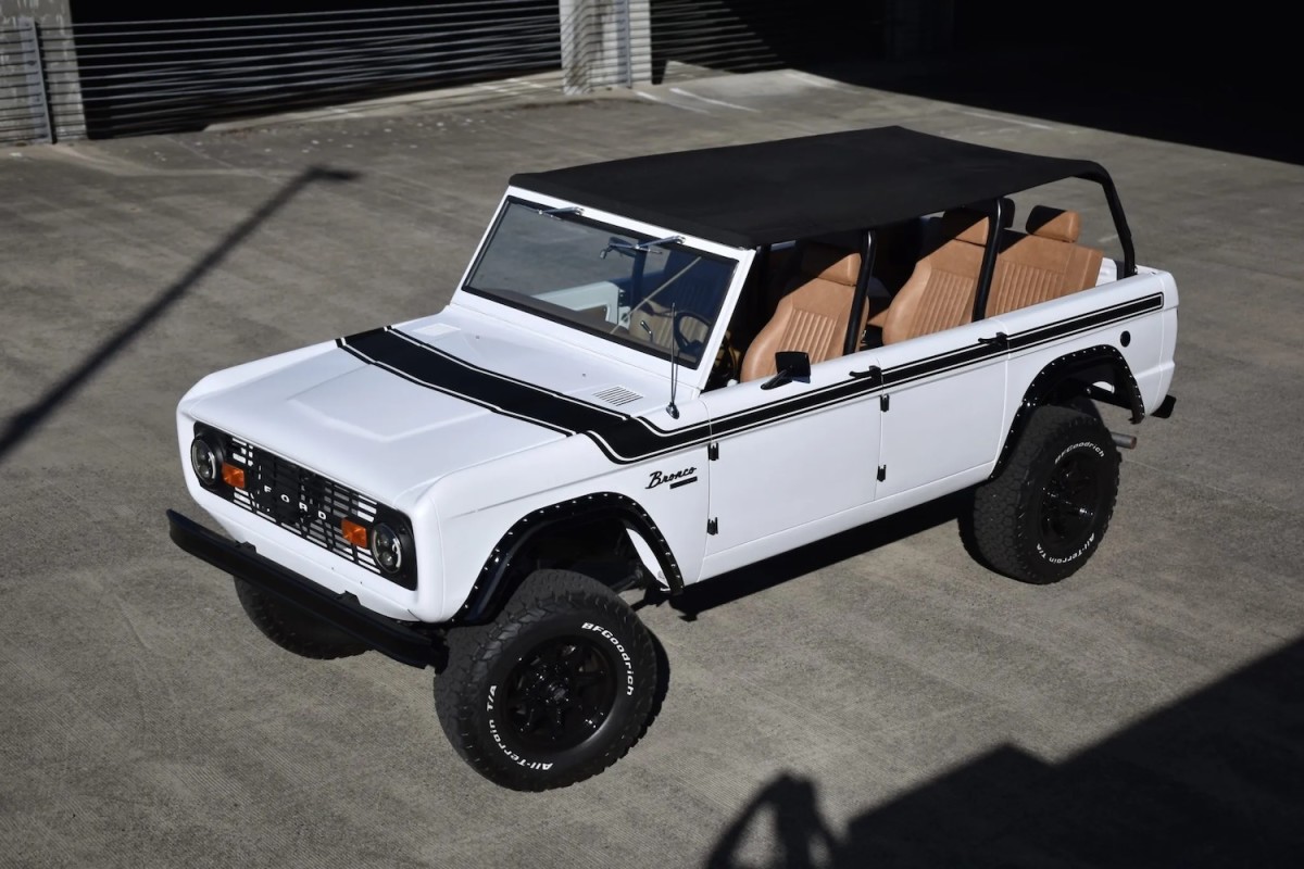Ford Bronco Restomod - Exterior View