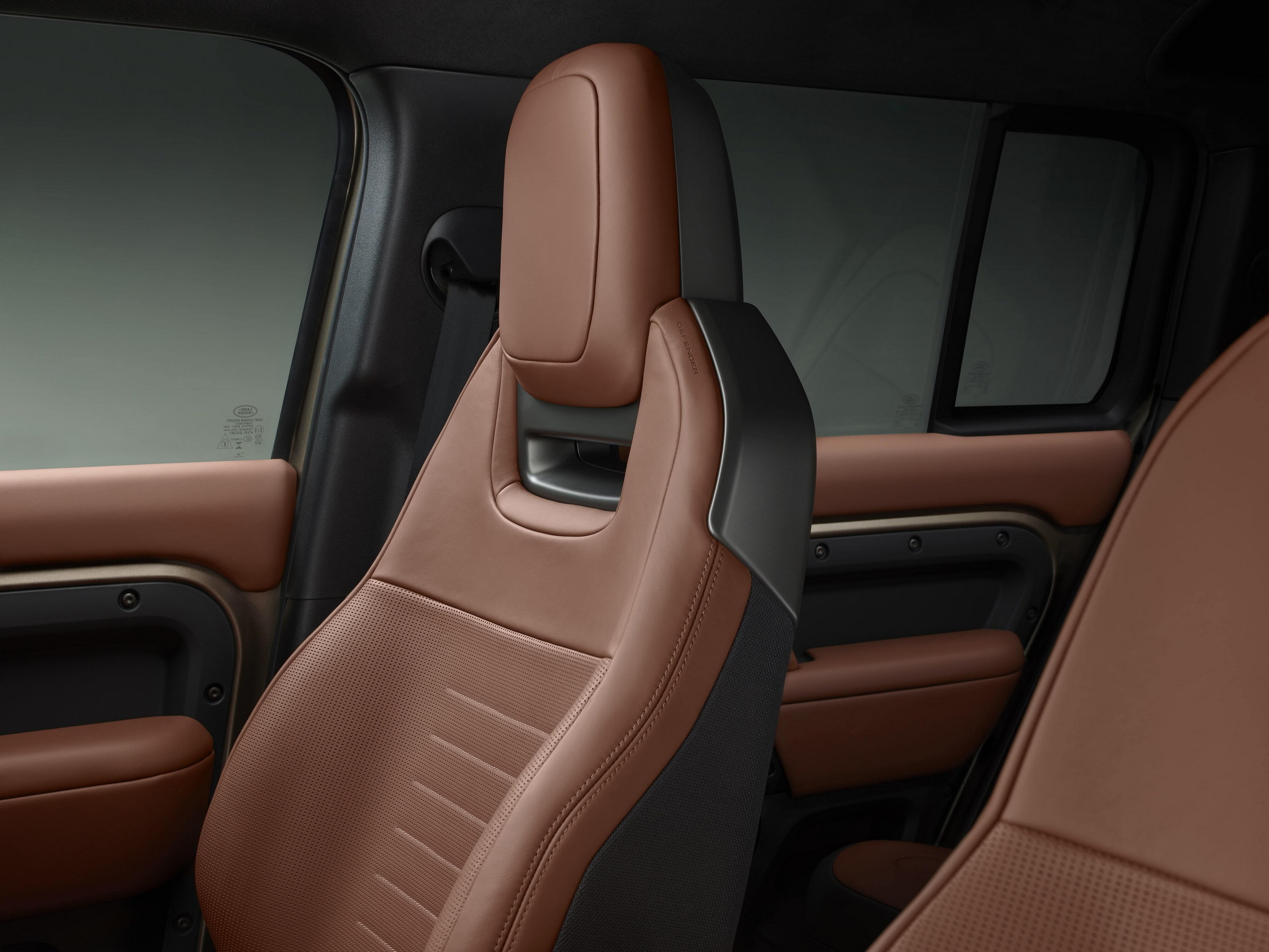 Classic Defender V8 With Octa Upgrades Costs Way More Than The New Octa