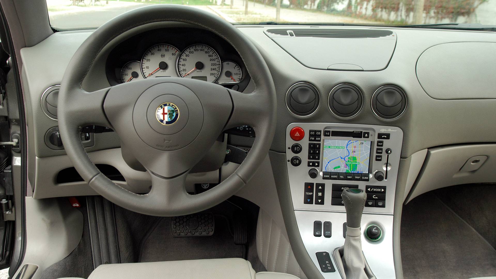 Alfa Romeo 166