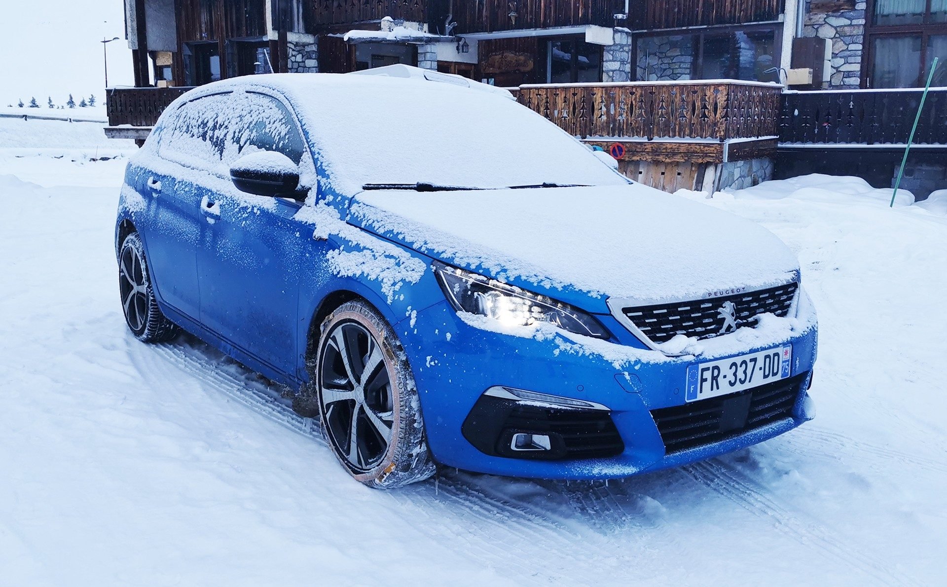 Chaussettes à neige : l’allié insoupçonné des conducteurs en hiver