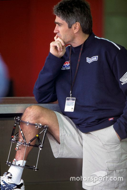 Mick Doohan lors de son retour au GP du Brésil 1992.