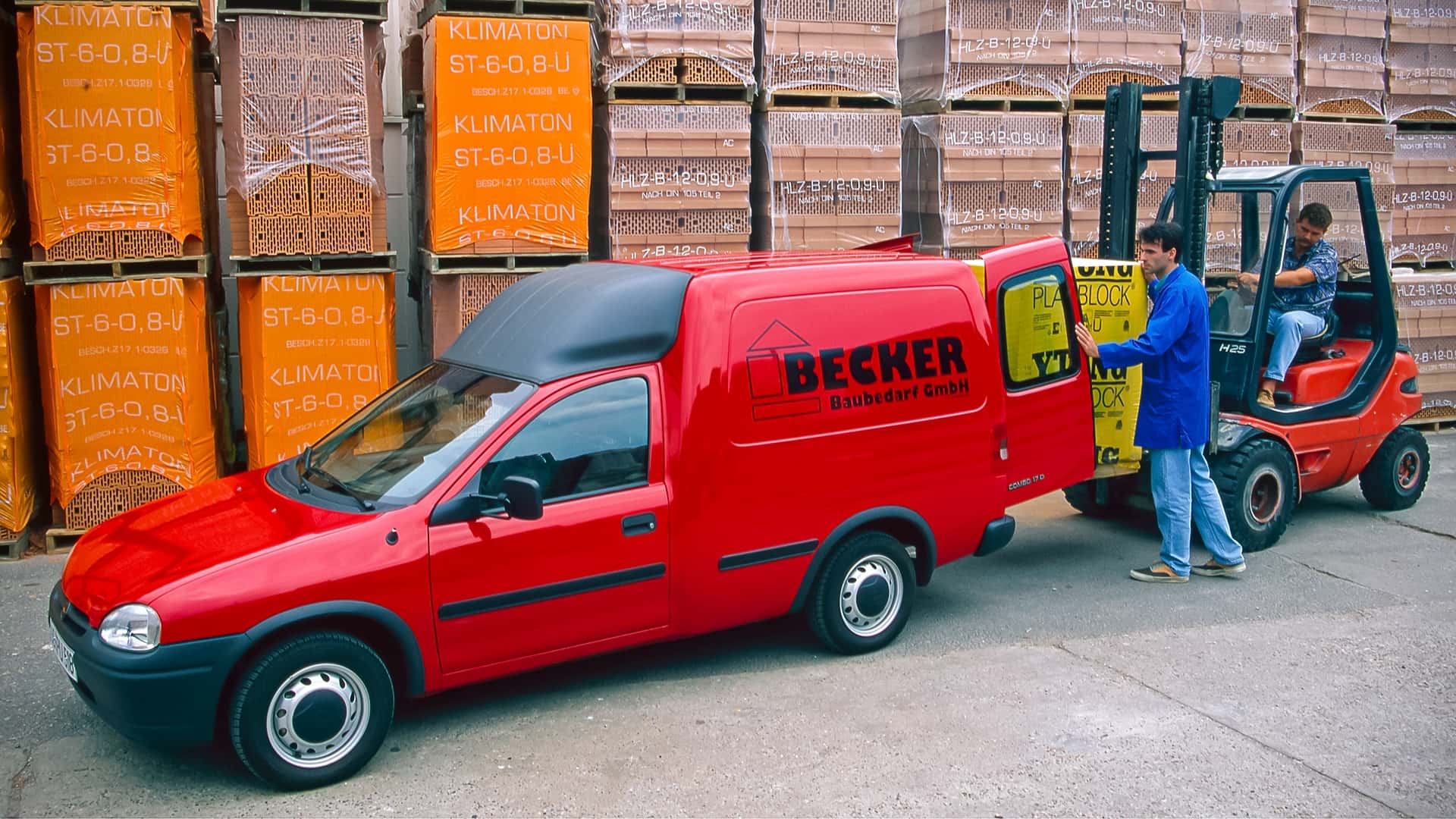 أوبل كومبو 40 عامًا