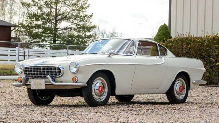 Volvo P1800 : l’icône suédoise qui traverse les décennies