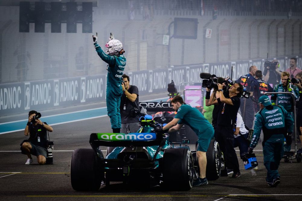 Sebastian Vettel dice addio alla F1 durante il suo ultimo GP ad Abu Dhabi nel 2022.