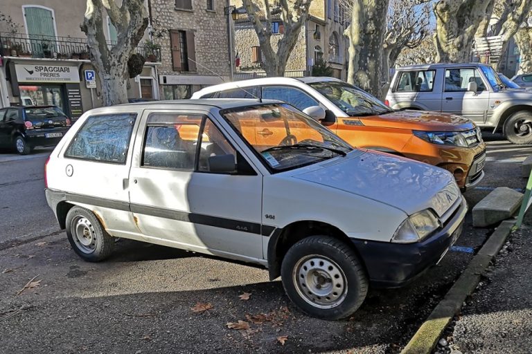 Citroën AX 4×4 : Un petit bijou à la rouille tenace