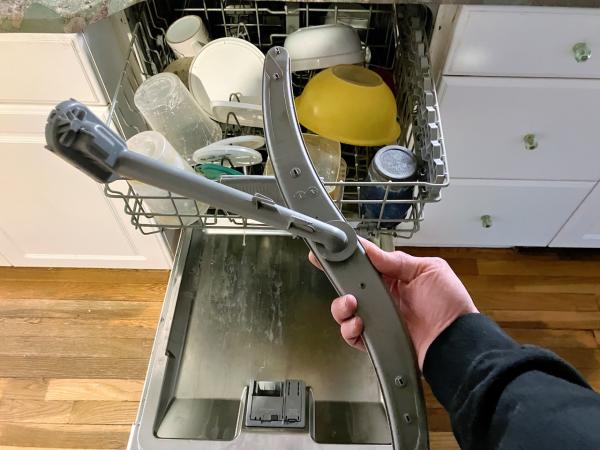 The Nostalgia of the Past: Reflections on the Happiness of New Cars