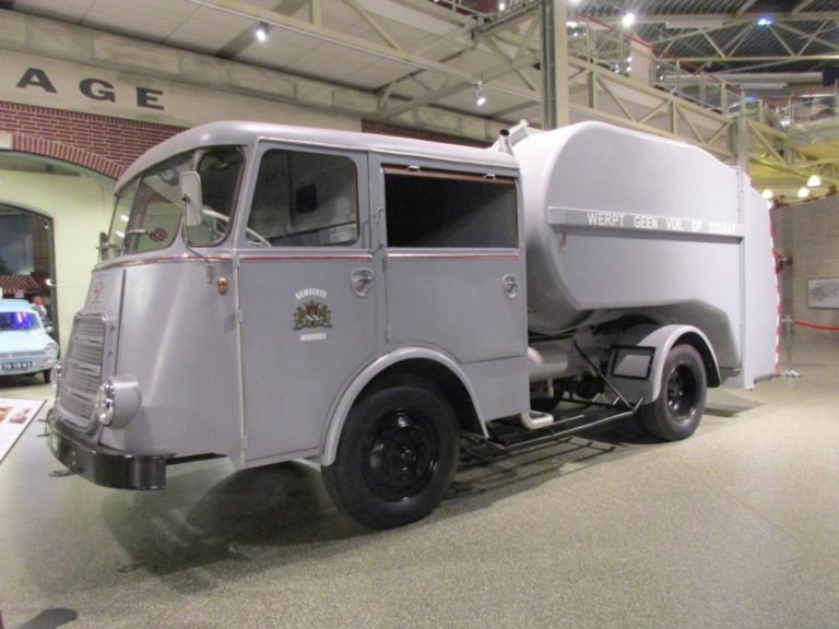 DAF : L’Évolution des Camions de Collecte des Déchets des Années 60
