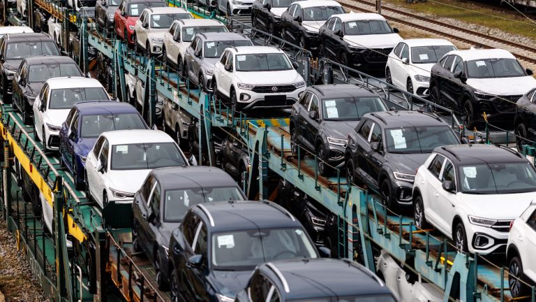 Marché automobile français : une chute de 5 % en 2025, la barre des 1,6 million d’immatriculations franchie