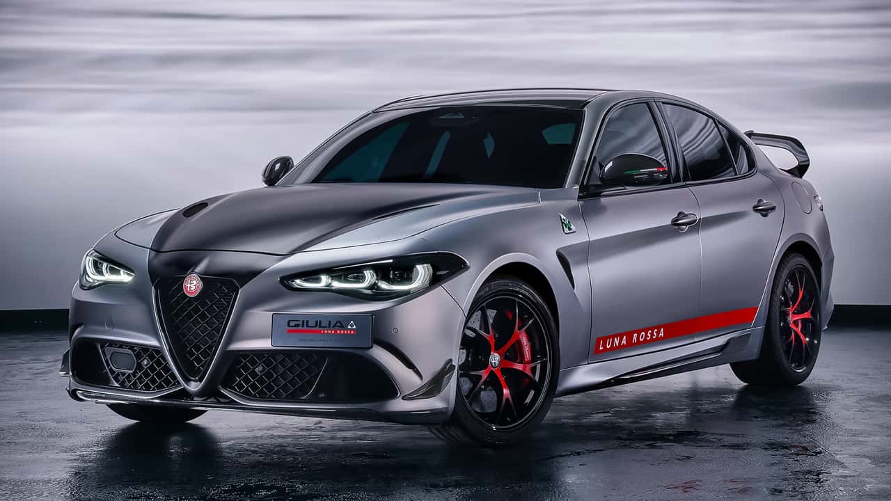Alfa Romeo Giulia Quadrifoglio Luna Rossa : la fusion entre vitesse et élégance nautique