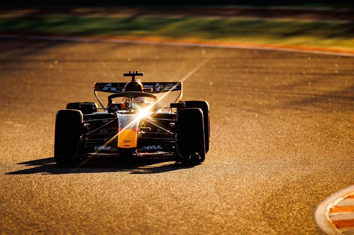 Red Bull : Verstappen reste prudent sur le nouveau moteur Ford