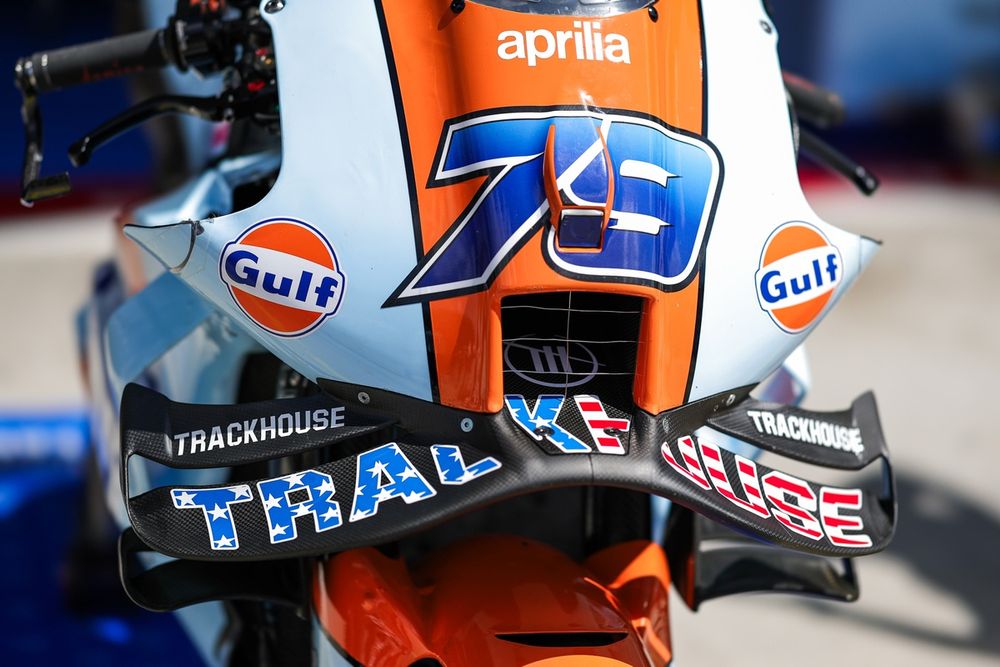 Die Front der Aprilia RS-GP, die 2025 vom Team Trackhouse Racing verwendet wird.