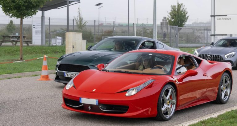 Ferrari et Bentley : quand le statut fiscal transforme les voitures de luxe en véhicules de fonction
