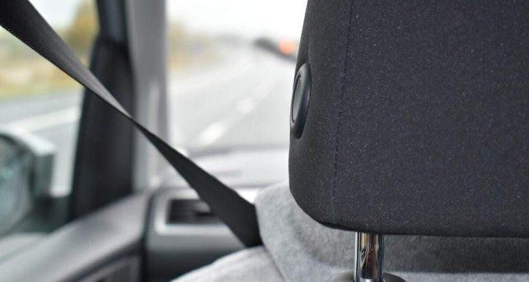 Ceinture de sécurité : une infraction coûteuse qui engage la responsabilité de tous