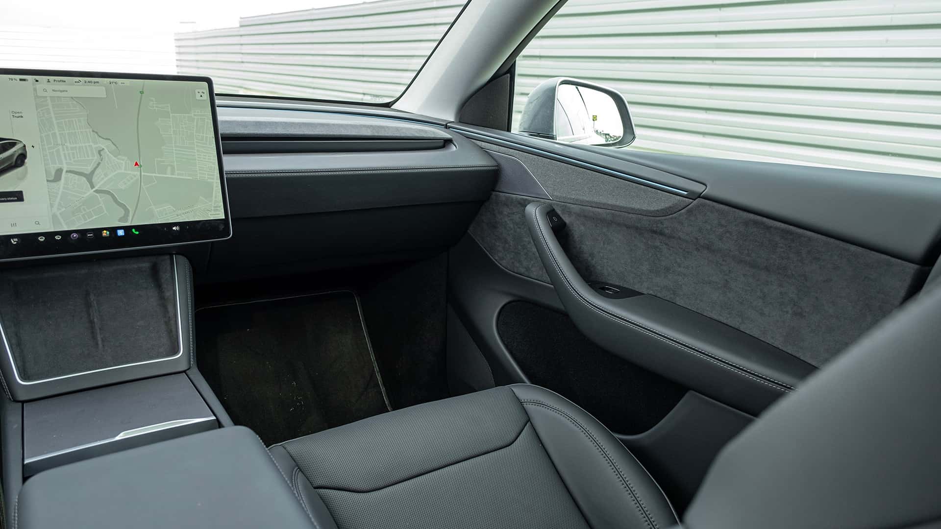 Tesla запускает Grok: революционный ИИ в европейских автомобилях