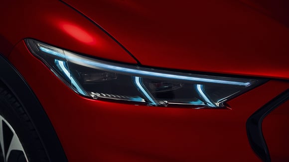 Ford вводит платный "франк" для Mustang Mach-E: новая эра монетизации автомобильных функций