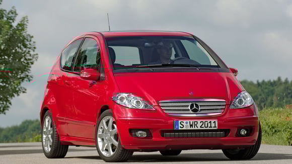 De Mercedes A-Klasse herontwerpt zichzelf voor 2028: Op weg naar een gedurfde crossover?