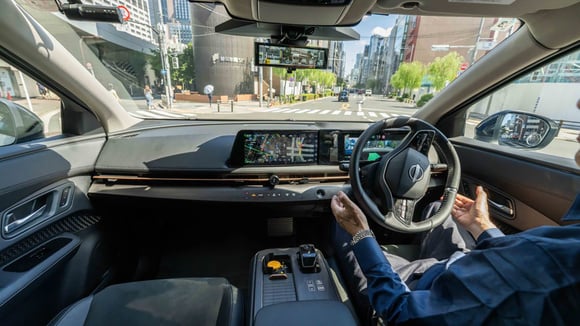 China Tightens Regulations on Assisted Driving, Human Responsibility Remains