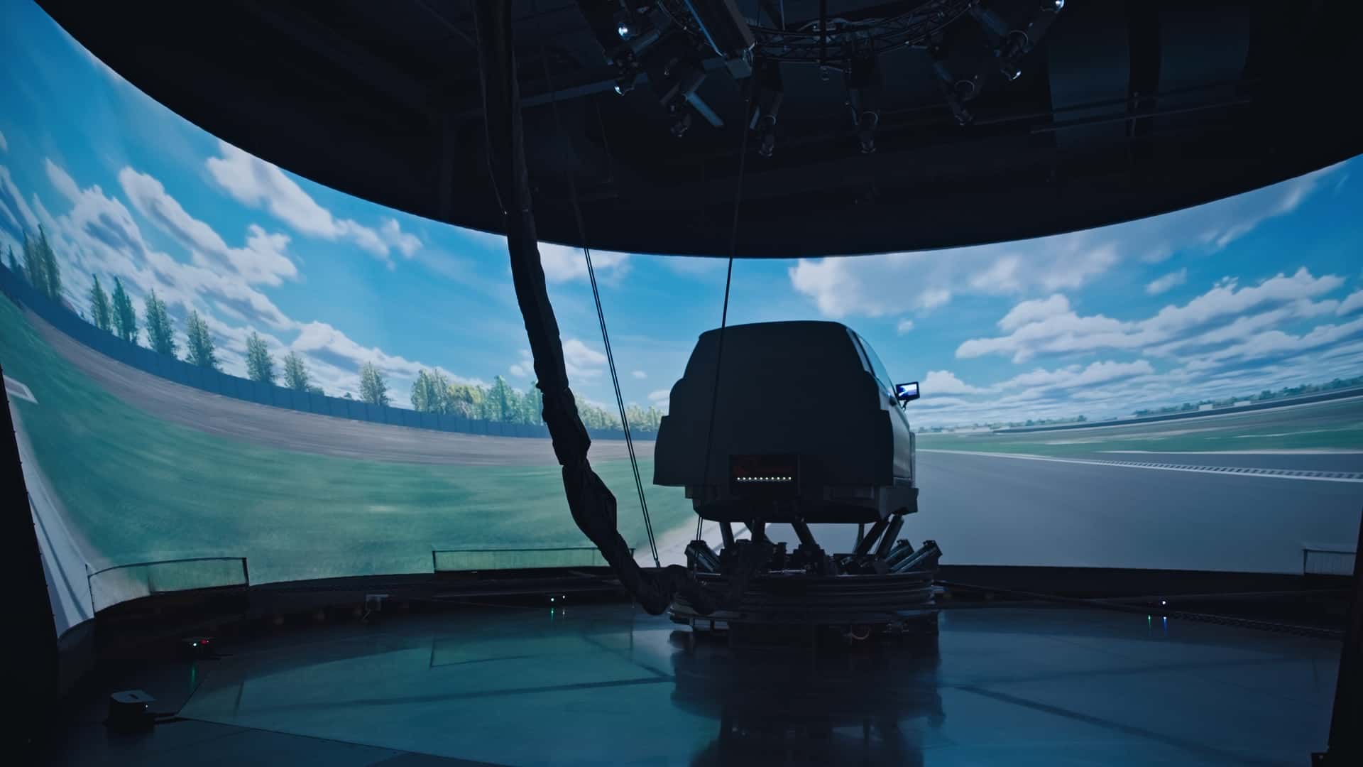 Bridgestone versnelt naar de toekomst met zijn DiM500-simulator