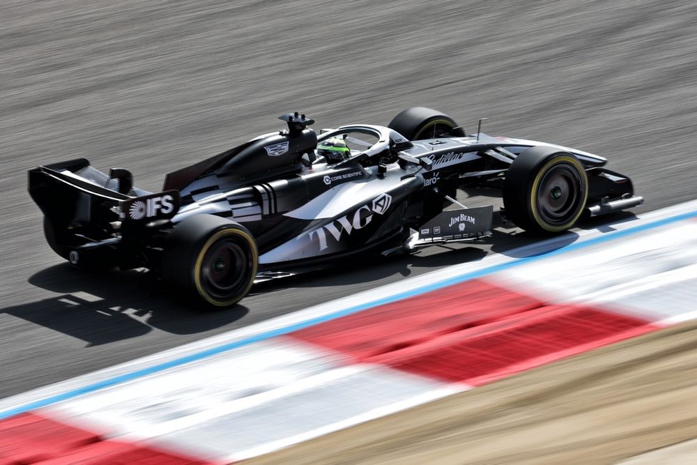 كاديلاك تدخل الحلبة: الانطباعات الأولى عن الفورمولا 1 2026 في البحرين