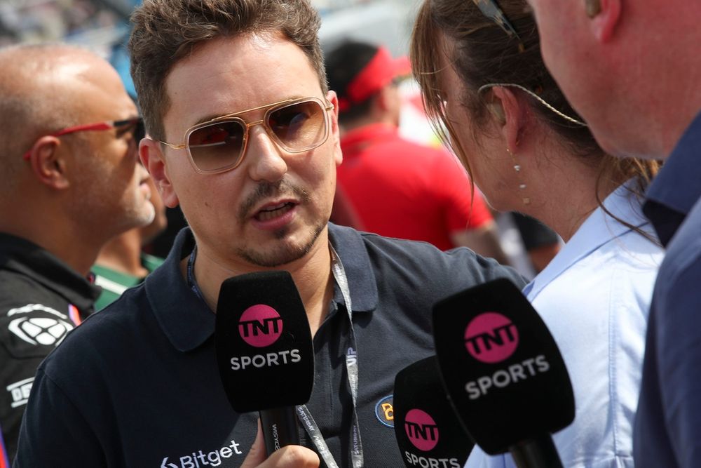 Pecco Bagnaia: The Art of Resilience According to Jorge Lorenzo