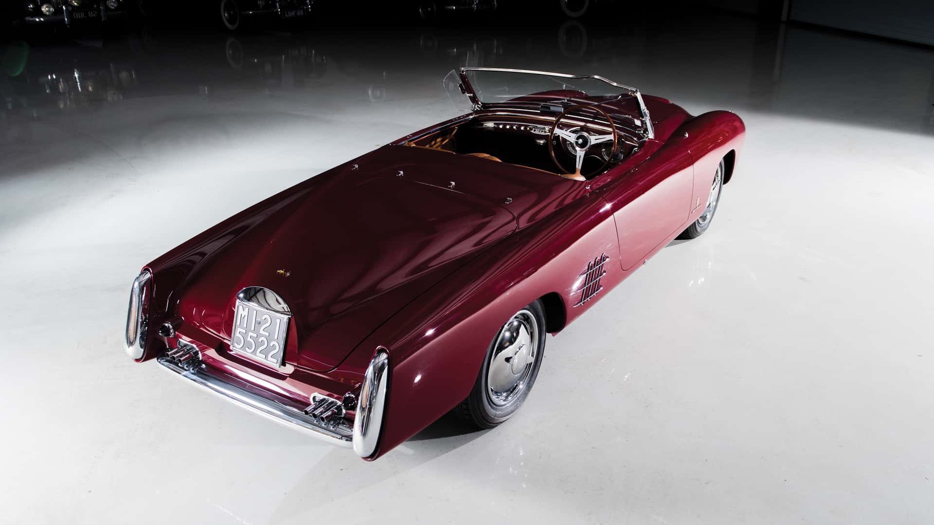 لانسيا أوريليا PF200: رودستر يتحدى الزمن