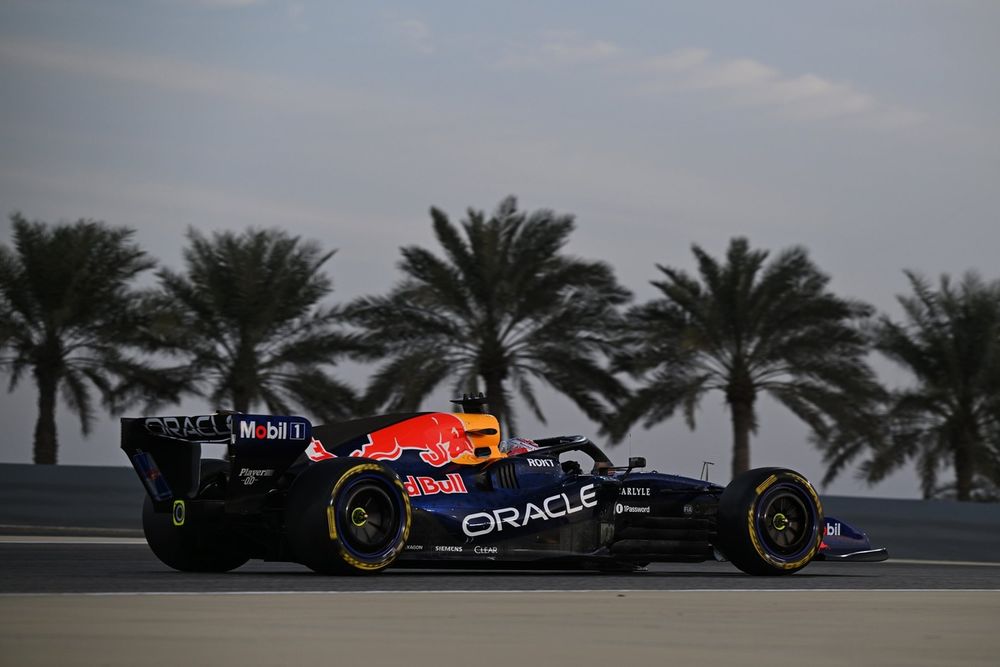 Max Verstappen a &eacute;t&eacute; le pilote qui a le plus roul&eacute; lors de la premi&egrave;re journ&eacute;e d'essais &agrave; Bahre&iuml;n avec 136 boucl&eacute;s.