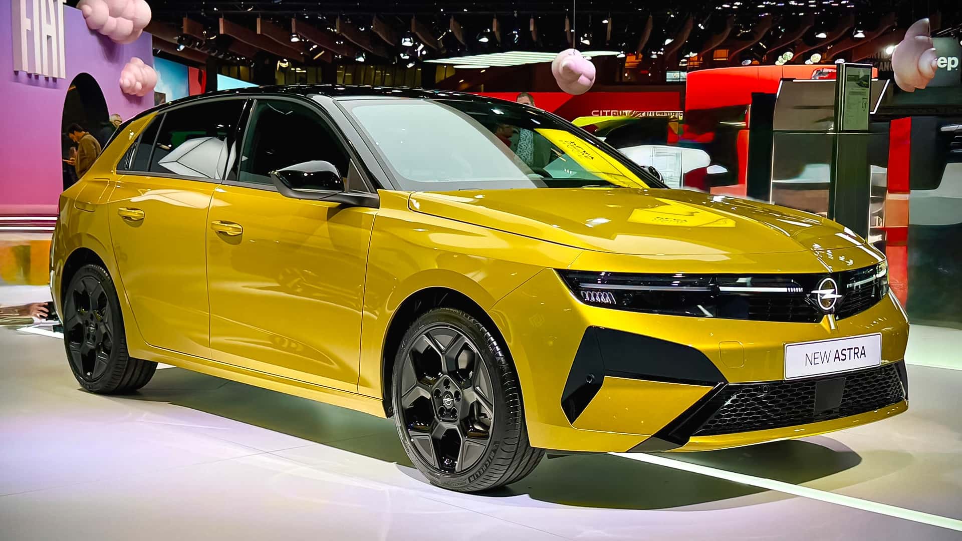 New Opel Astra: Bold Design and Diverse Powertrains