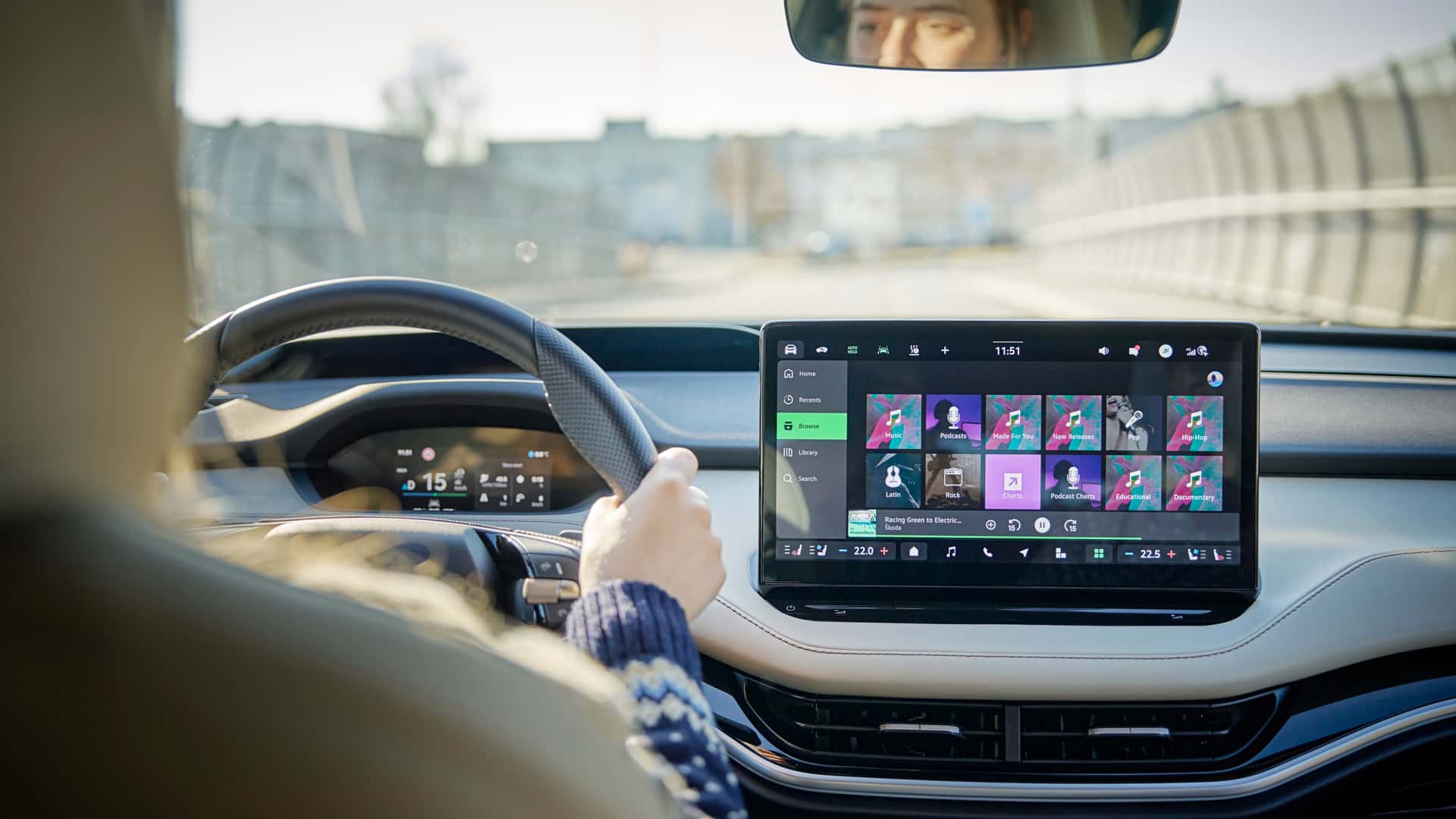 Skoda Elroq and Enyaq: Video Games on Board for More Fun Trips