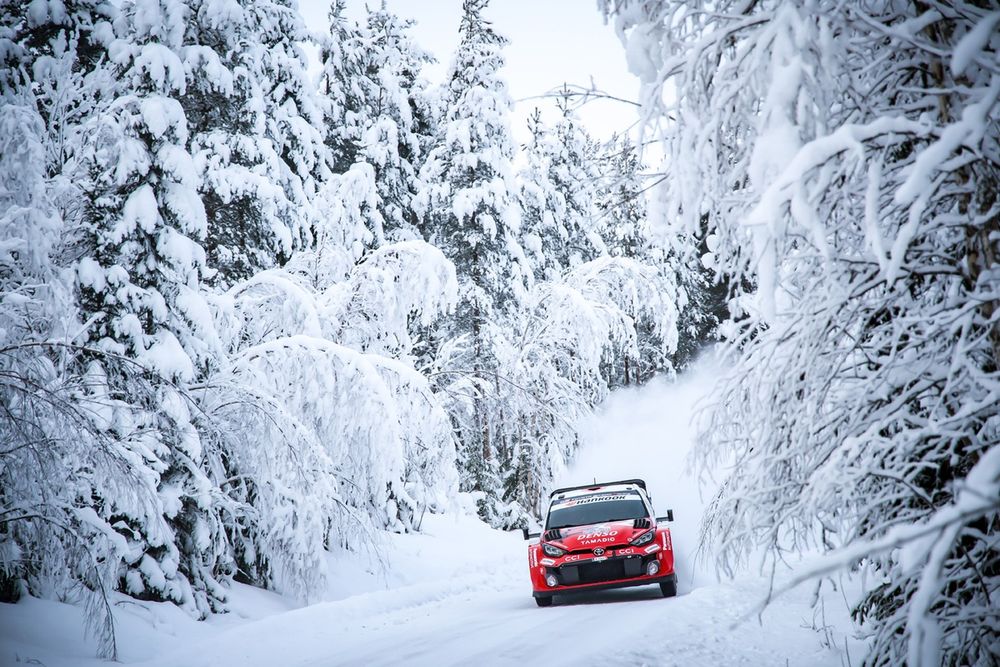 Эльфин Эванс превосходит на ралли в Швеции, Кацута в затруднении