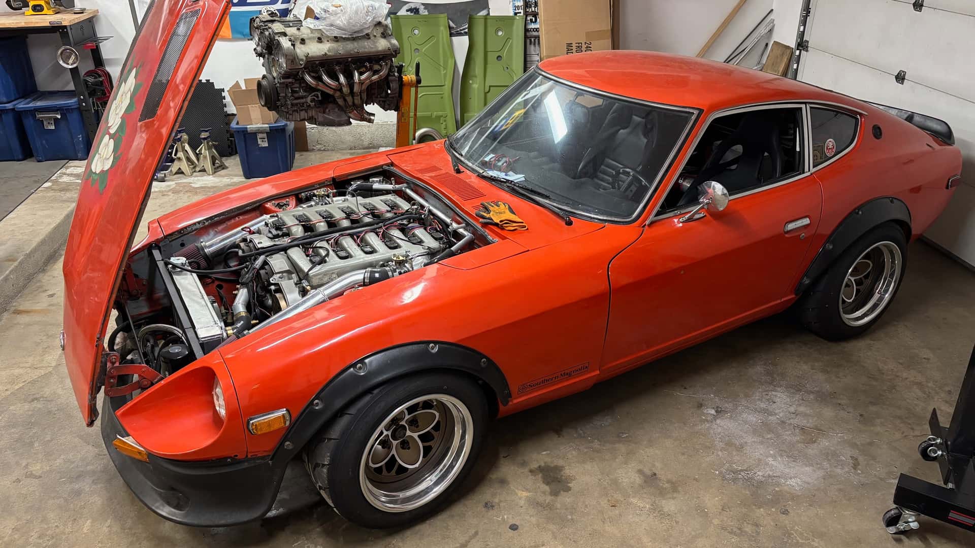 Datsun 240Z с V12: смелый шаг в мир классической производительности