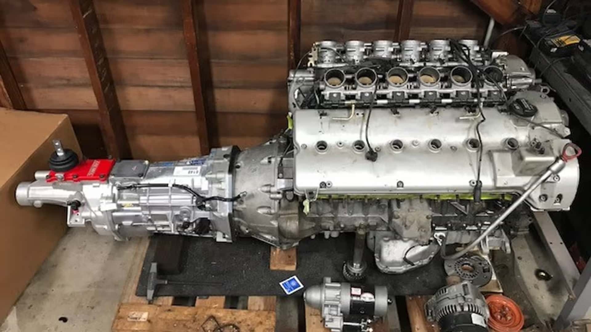 Datsun 240Z с V12: смелый шаг в мир классической производительности