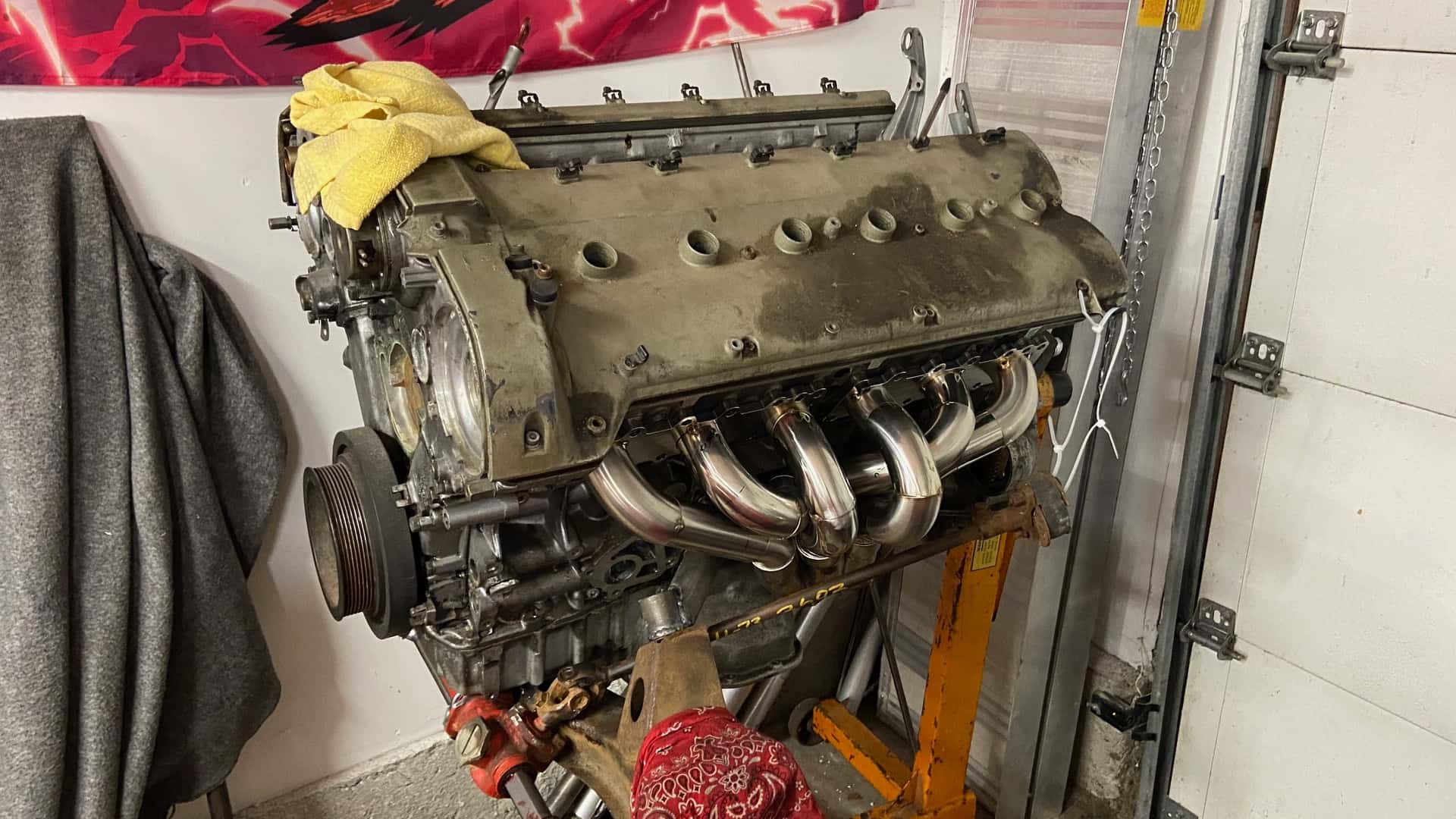 Datsun 240Z с V12: смелый шаг в мир классической производительности