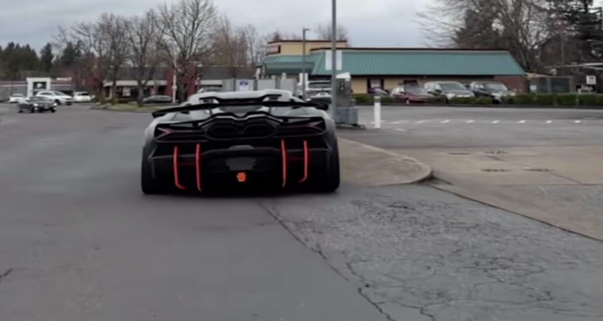 Influenceur garé sur une place handicapée : sa Lamborghini humiliée