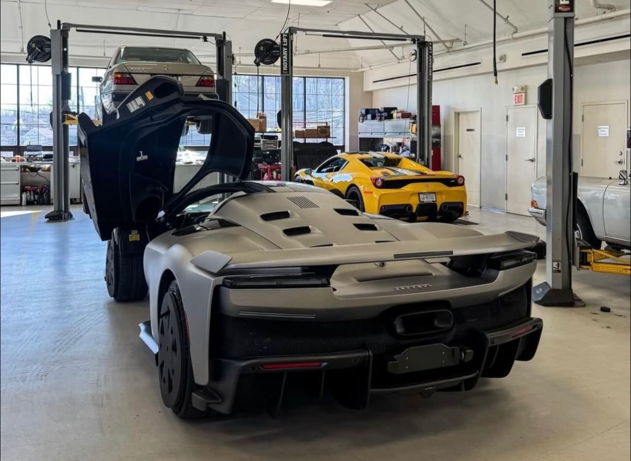 Ferrari F80 debiutuje w USA: pierwsze wrażenia