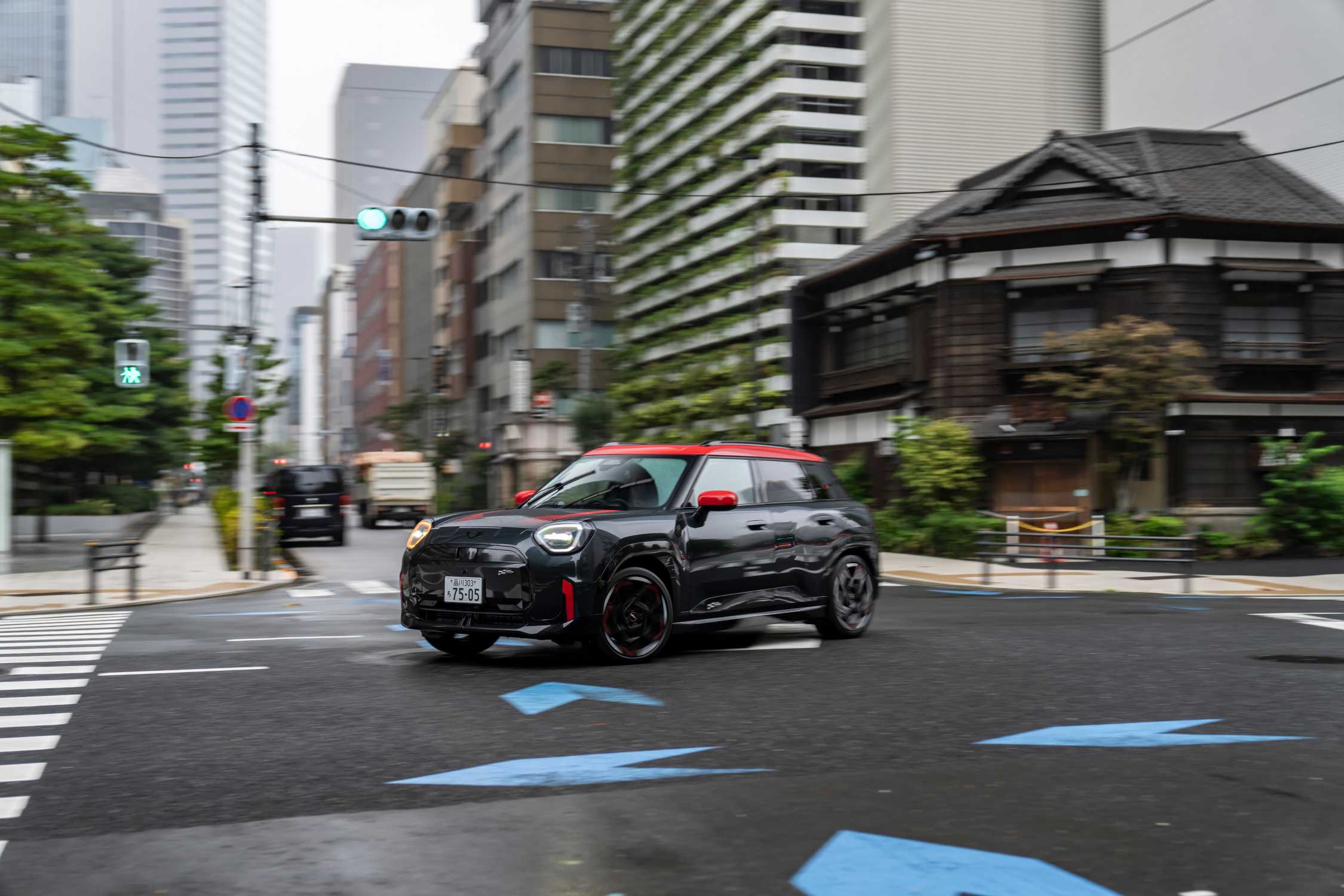 MINI JCW Aceman: Electric Performance Meets Urban Style