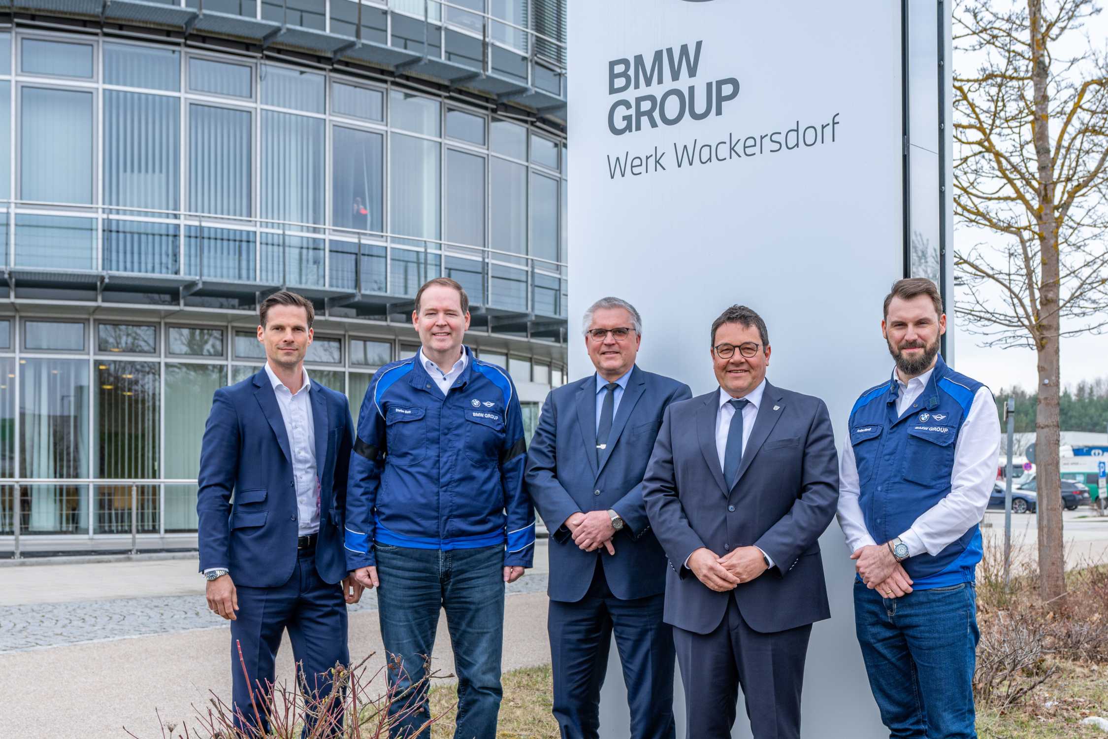 BMW Group builds new Competence Centre Circularity at Wackersdorf site