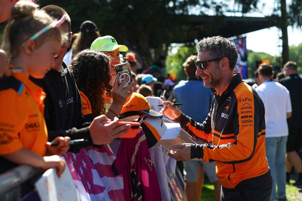 ماكلارين ضد مرسيدس: درس في الطاقة والثبات خلال جائزة أستراليا الكبرى