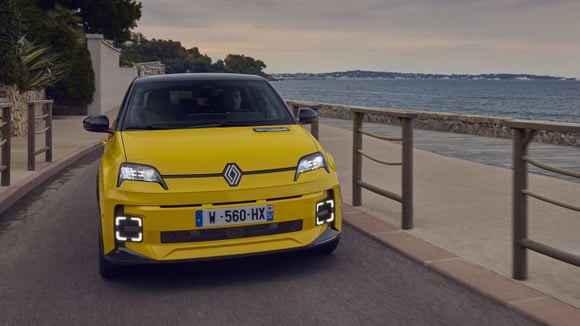雷诺通过提高奖金加强电动汽车攻势，雷诺5迎来新机遇