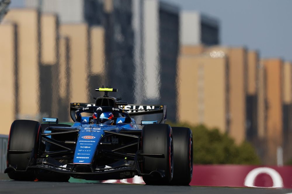 Carlos Sainz: Entre la Esperanza y la Desilusión, la Amarga Realidad de Williams