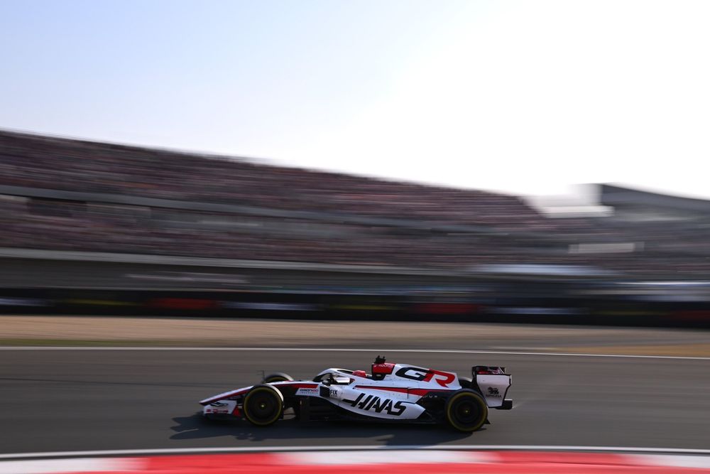 Ocon w tarapatach: Alarmujący sygnał dla przyszłości Haas