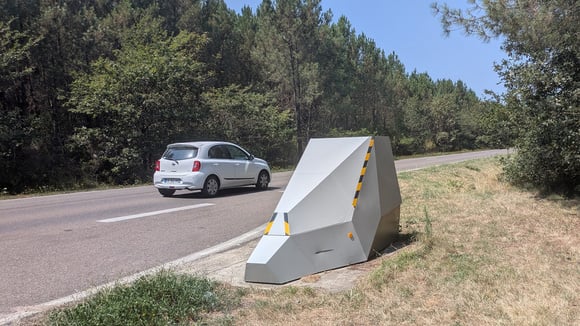 New Autonomous Speed Cameras in Seine-et-Marne Raise Concerns for Drivers