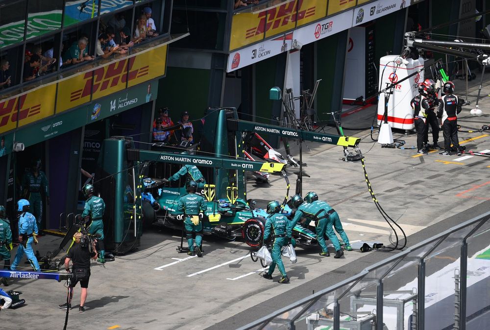 Alonso, entre instinto e desilusão: Aston Martin enfrenta seus limites