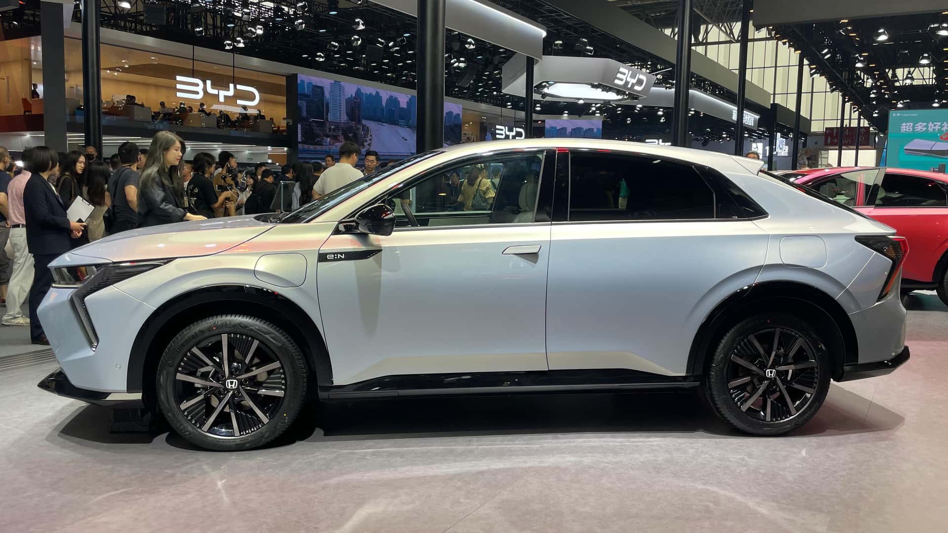 本田Insight重返市场，化身电动跨界车