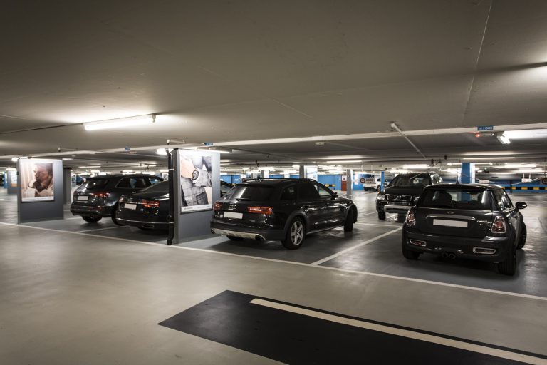 Paris : quand les parkings souterrains se transforment en espaces logistiques